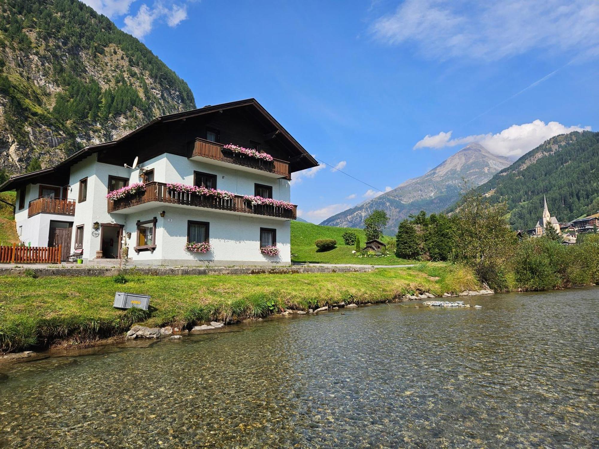 Landhaus Christoph Heiligenblut Exterior photo